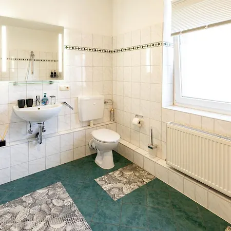 263 Zentrum Nord Messe,hbf,a14 *